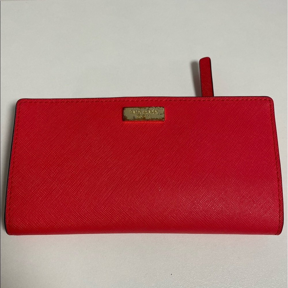 Kate spade wallet♠️♥️ - Picture 1 of 6
